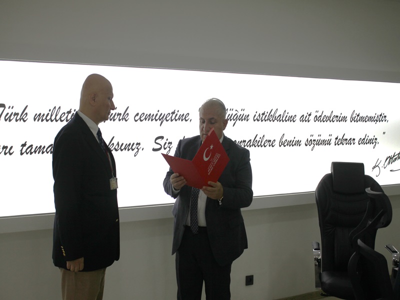 Hudut Mülki İdare Amiri Seyitoğlu, Cumhuriyetimizin 100. Yılında Havalimanımızda Yapılan Organizasyonlara Destek Veren Kuruluşlara Teşekkür Etti